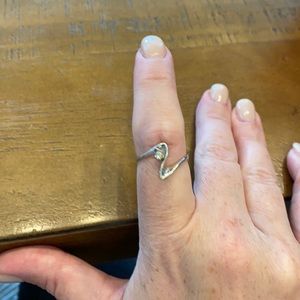 10k white gold ring with diamond